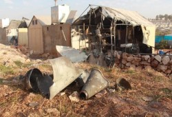 عشرات القتلى والجرحى في قصف للنظام السوري على مخيمات إدلب