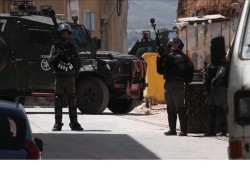 الاحتلال يشن حملة اعتقالات بالضفة.. ومقتل مستوطن مصاب في عملية طعن