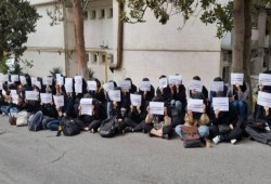 استمرار اعتصام طلاب الجامعات في إيران
