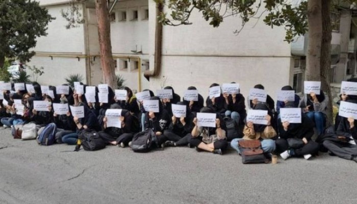 استمرار اعتصام طلاب الجامعات في إيران