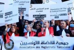 انقلاب تونس.. مؤتمر يؤكد العدوان على استقلال القضاء