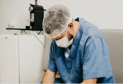 استقالة 11 ألف طبيب..  والنقابة تحذر