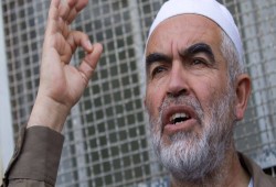 الشيخ رائد صلاح: جهود الاحتلال لفرض واقع جديد بالأقصى مصيرها الفشل