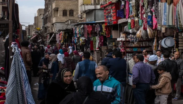 تزايد حوادث سرقة الطعام.. وتصاعد شكاوى المصريين من قسوة المعيشة
