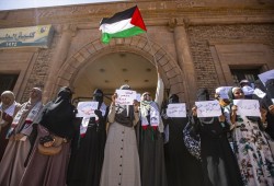 سودانيون يتظاهرون بالخرطوم ضد التطبيع مع الصهاينة