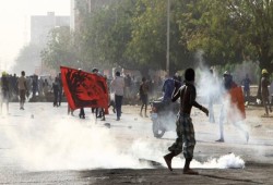 السودان.. غضب واسع ودعوات للاحتجاج بعد مقتل متظاهر برصاص الشرطة