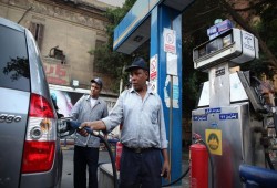 حكومة الانقلاب ترفع أسعار البنزين 11% والمازوت وغاز السيارات 20%