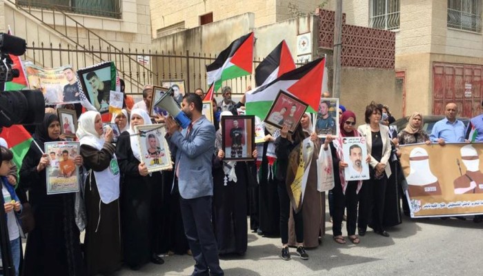 دعوة لمشاركة واسعة اليوم في الوقفات الداعمة لنضال الأسرى بسجون الاحتلال