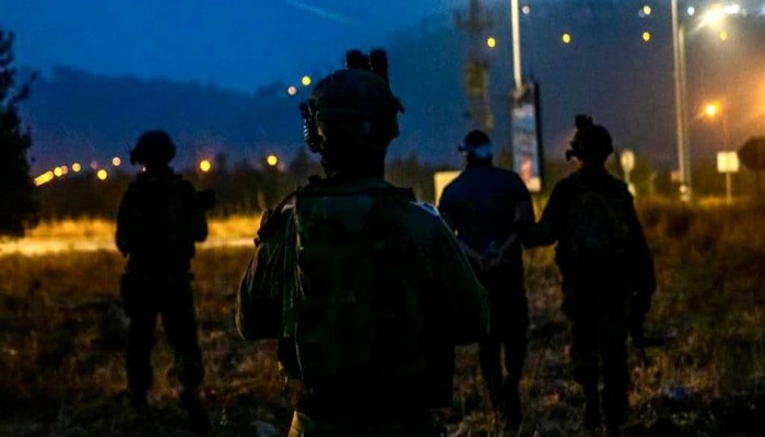 الاحتلال يشن حملة اعتقالات في مناطق متفرقة بالضفة