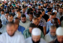 عدد مسلمي إسبانيا يتضاعف 10 مرات في 3 عقود