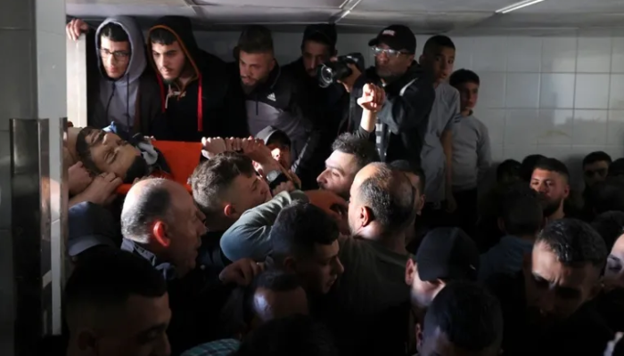شهيدان برصاص الاحتلال في نابلس.. واستهداف مستشفى بقنابل الغاز