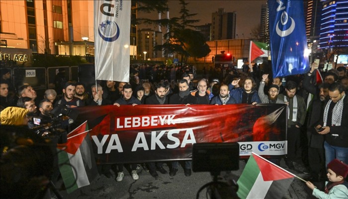 وقفة بإسطنبول تنديدا باقتحام الصهاينة للمسجد الأقصى