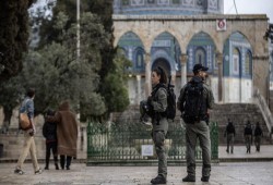 الاحتلال يحوّل القدس إلى ثكنة عسكرية ويشدد إجراءاته