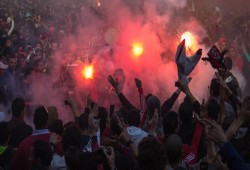 تجديد حبس مشجع مصري رفع علم فلسطين في مباراة الأهلي والرجاء