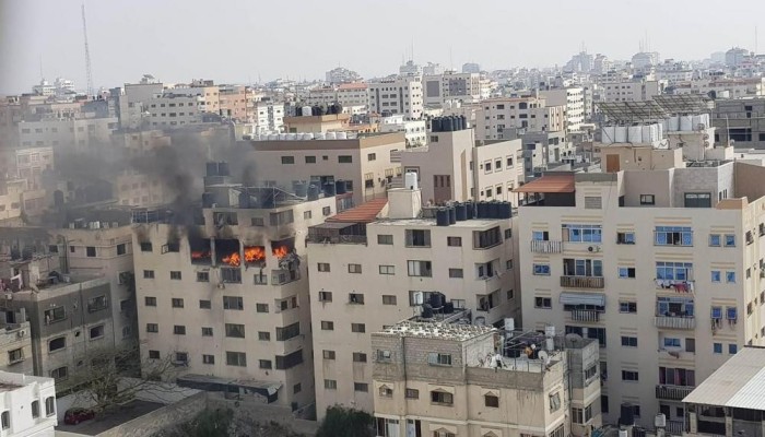شهيدان بقصف شقة سكنية في حي النصر بمدينة غزة