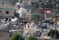 نظام الانقلاب يطرد سكان من قرى سيناء مجدداً بعد توثيقهم الدمار