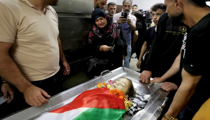 وصول جثمان الشهيد الطفل محمد التميمي إلى رام الله