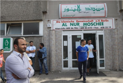 تقرير رسمي ألماني يقر بوجود تمييز ضد المسلمين ويوصي بإجراءات