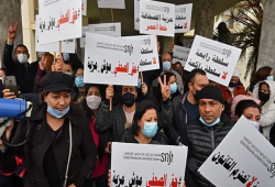 في الذكرى العاشرة للانقلاب.. تقرير يصف حال الإعلام المصري: عشرية سوداء