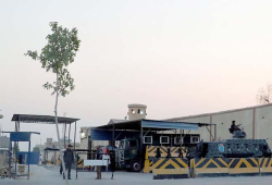 تغريب 21 معتقلًا من الشرقية إلى سجون العاشر والفيوم والمنيا