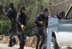 أجهزة السلطة تواصل ملاحقاتها السياسية واعتقال الطلبة بالضفة لبمحتلة