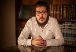 حكم بالسجن 3 سنوات بحق الناشط باتريك زكي