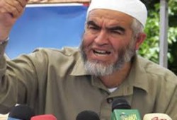 الشيخ رائد صلاح: سلطات الاحتلال تنشر العنف بالمجتمع الفلسطيني