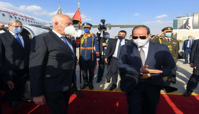 فايننشال تايمز: فشل أوروبي بحل أزمة اللاجئين عبر مغازلة الطغاة العرب