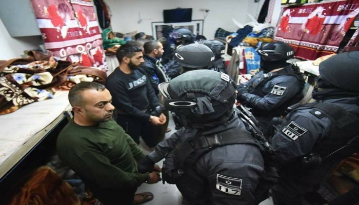 وحدات القمع الصهيونية تقتحم سجن النقب وتعتدي على الأسرى