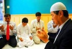السخرية من الأذان والصلاة في كوريا تُثير غضب المُسلمين 