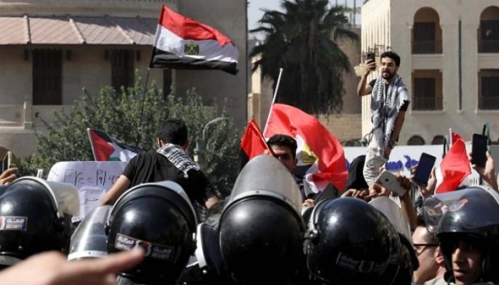 نظام الانقلاب يلغي مؤتمرا لدعم القضية الفلسطينية والأمن يطارد المشاركين