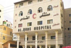 الاحتلال يقصف محيط مستشفى القدس ويصيب مبناه بأضرار