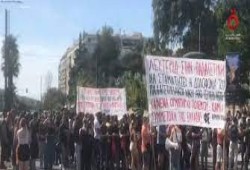 الآلاف يتظاهرون في أثينا للمطالبة بوقف مجزرة غزة