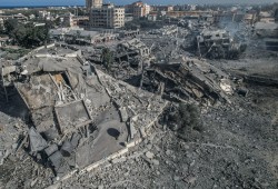 الصليب الأحمر: الوضع الإنساني في غزة يزداد سوءًا