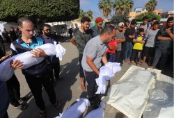 34 يومًا لمحرقة غزة.. شهداء بمجازر جديدة