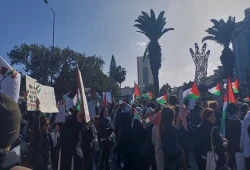 مسيرة نسائية في تونس تضامنا مع غزة