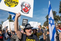 أسرى الاحتلال المفرج عنهم يهاجمون نتنياهو ويدلون بشهادات صادمة