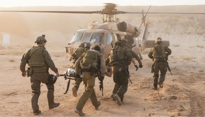 خبراء يكشفون سبب إنزال الصهاينة إمدادات جوية لقواتهم في خان يونس