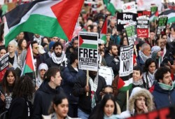 الإضراب يعم العالم تضامناً مع غزة ولإيقاف العدوان الصهيوني