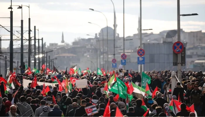مظاهرات حاشدة في أنقرة وإسطنبول دعما لأهالي غزة