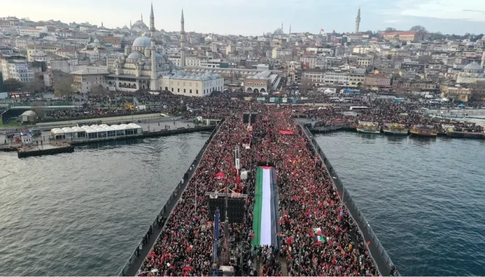 مسيرة حاشدة بإسطنبول ضد العدوان الصهيوني على غزة