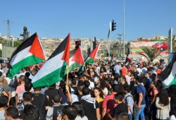 مخطط صهيوني لترحيل مئات الفلسطينيين من القدس وأراضي 48