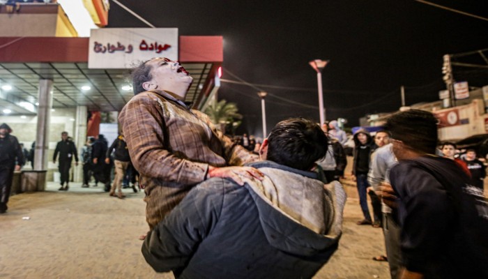 الاحتلال يستهدف 30 ألف نازح بـ 5 مراكز إيواء في خانيونس