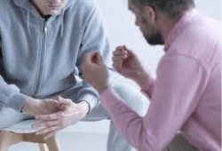 6 أساليب تمنح المراهق الثقة والنجاح