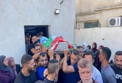 جماهير جنين تشيّع ثلاثة شهداء وسط هتافات مطالبة بالثأر