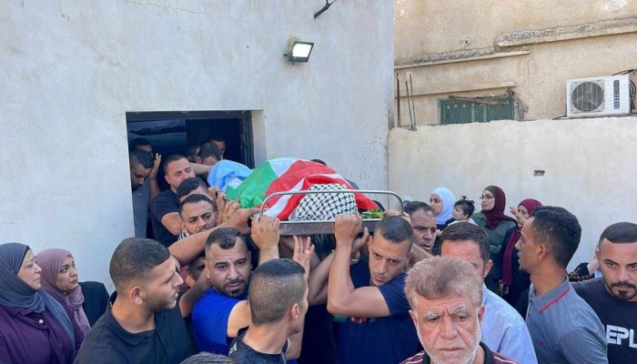 جماهير جنين تشيّع ثلاثة شهداء وسط هتافات مطالبة بالثأر