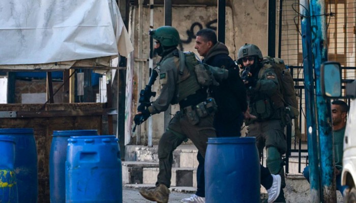 الاحتلال يقتحم قلقيلية فجر العيد.. وإصابة شاب في نابلس