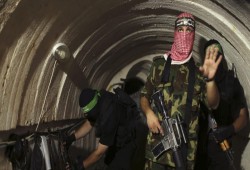مشاهد جديدة لتفجير كتائب القسام نفقا في قوة صهيونية