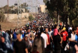 مطالبة حقوقية بتأمين عودة مئات آلاف المهجرين قسرا من غزة وشمالها