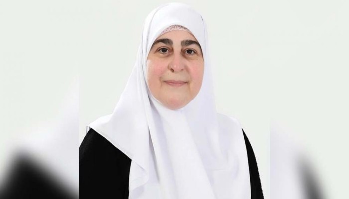 الاحتلال يعتقل وفاء جرار في جنين بعد اقتحام منزلها وتكسيره